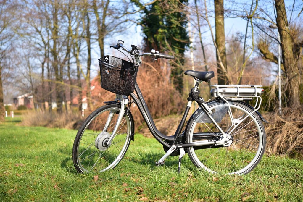 Sicher E-Bike fahren – Senioren sind häufig überfordert